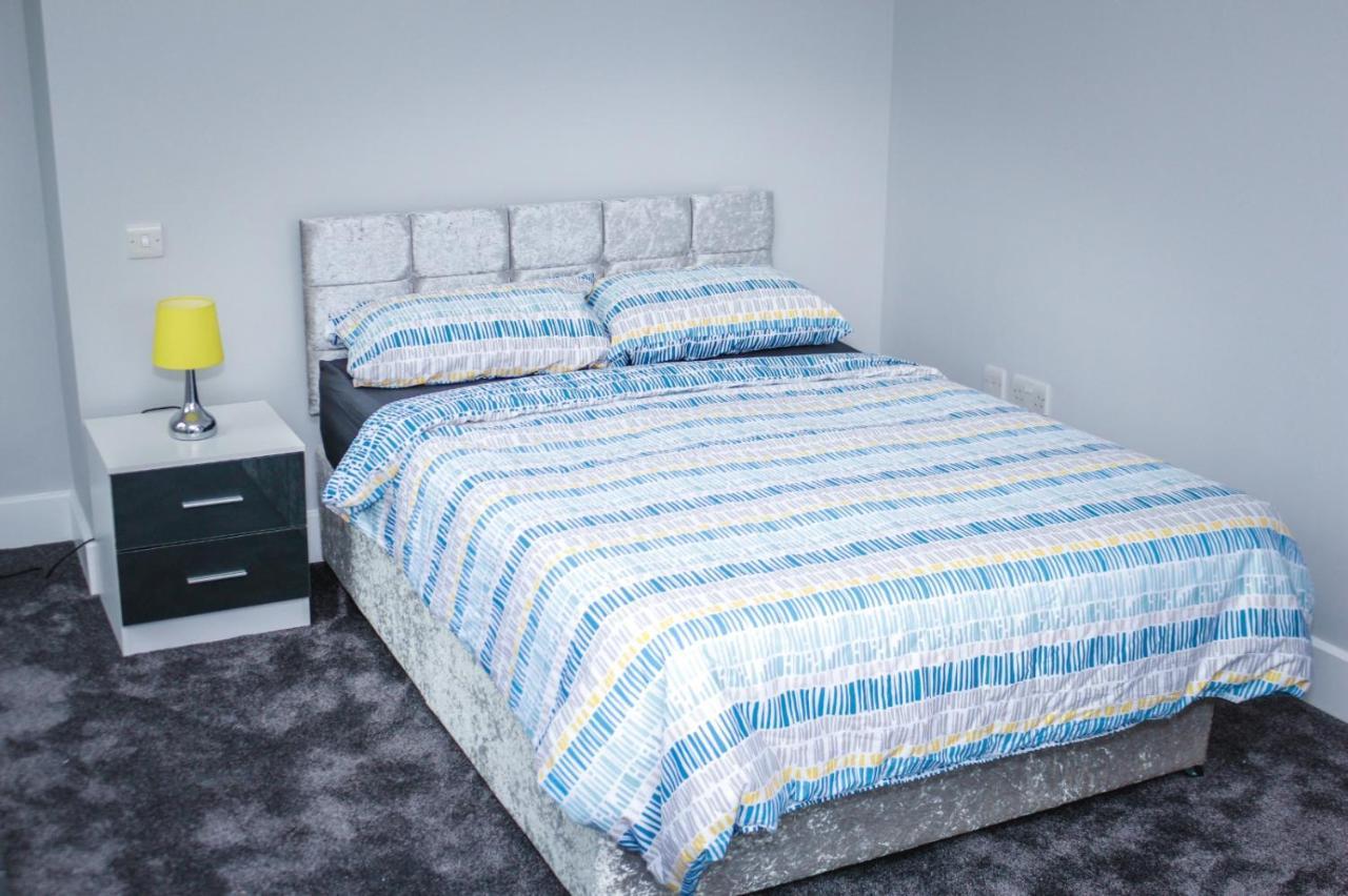 Camden Guest House Double Bedroom With Super Large King Bed Londres Exterior foto